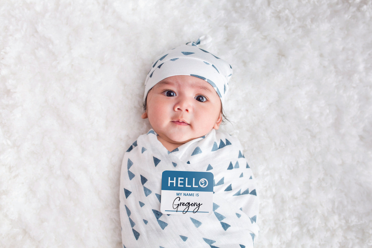 Lulujo Hello World Set (Bamboo Hat + Swaddle blanket)