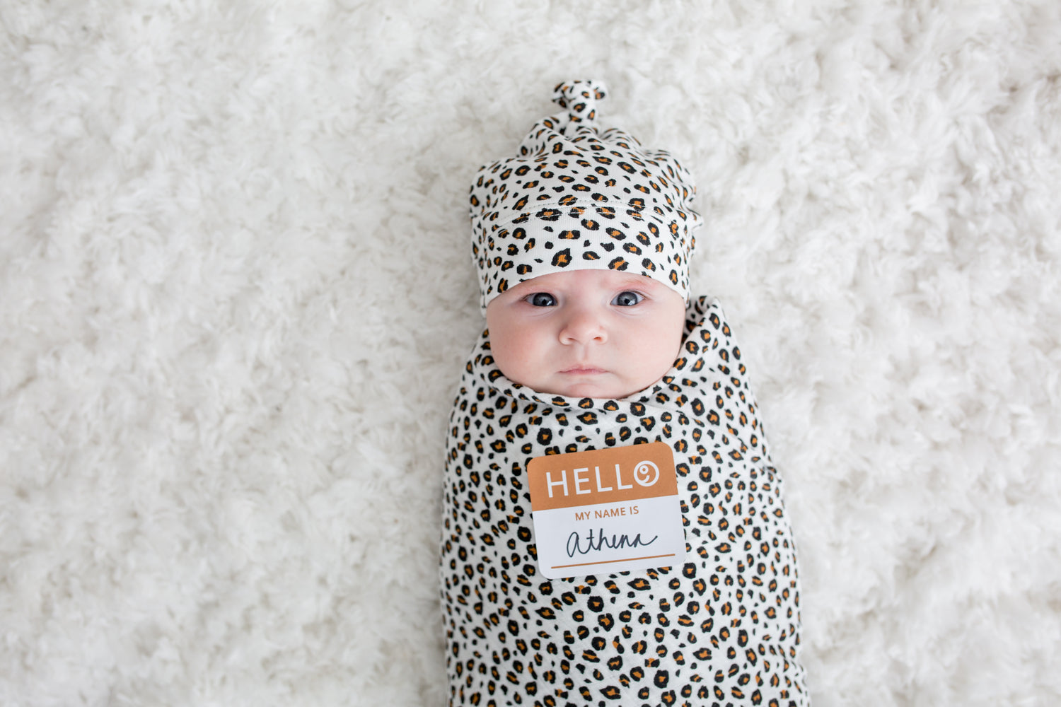 Lulujo Hello World Set (Bamboo Hat + Swaddle blanket)