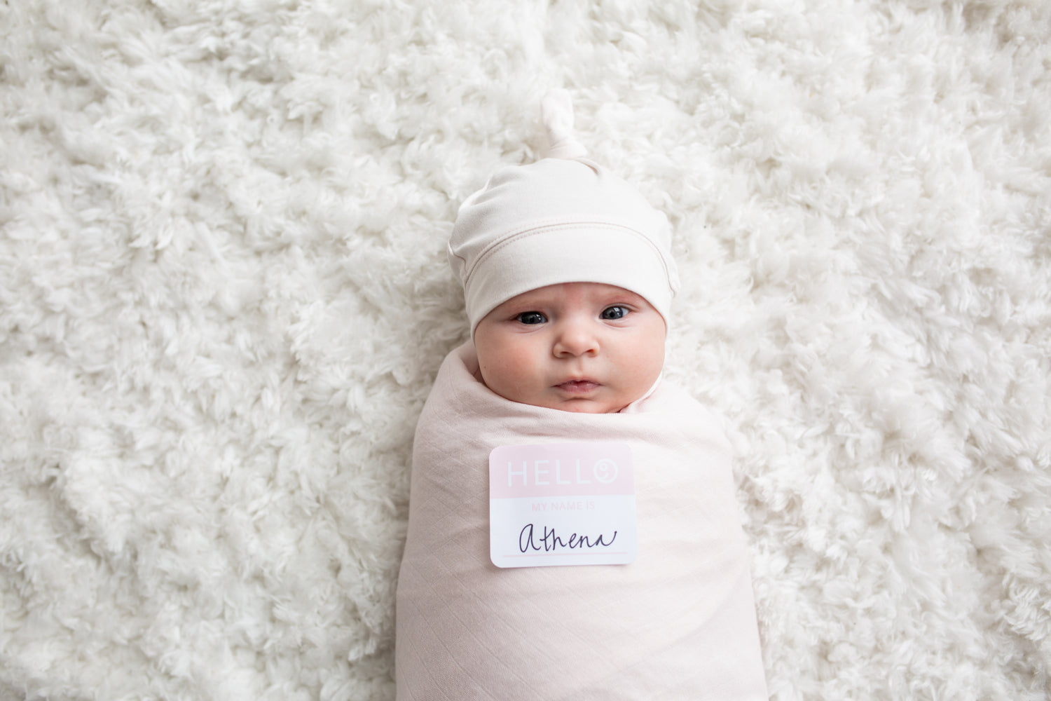 Lulujo Hello World Set (Bamboo Hat + Swaddle blanket)
