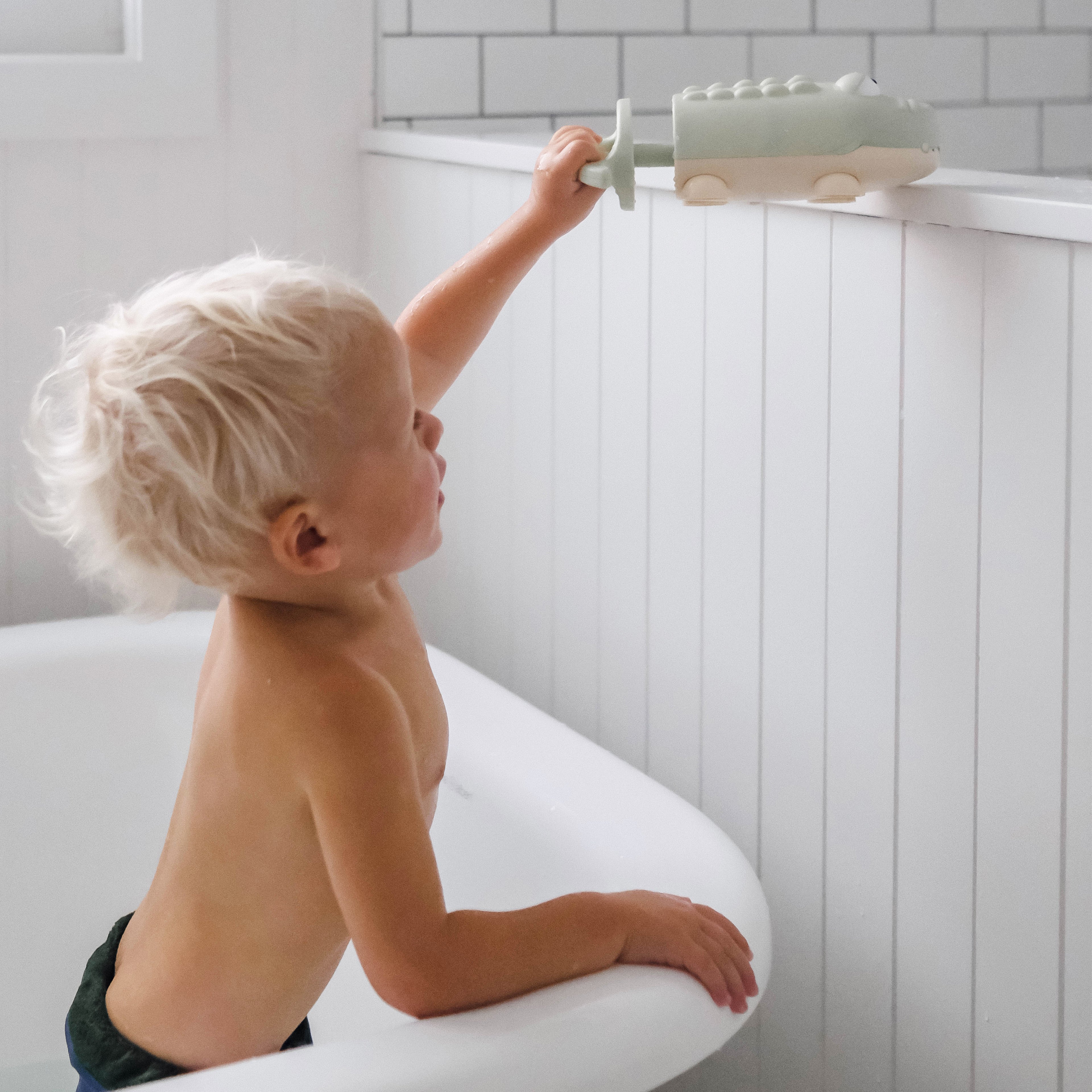 Sunnylife - Water Squirters Crocodile