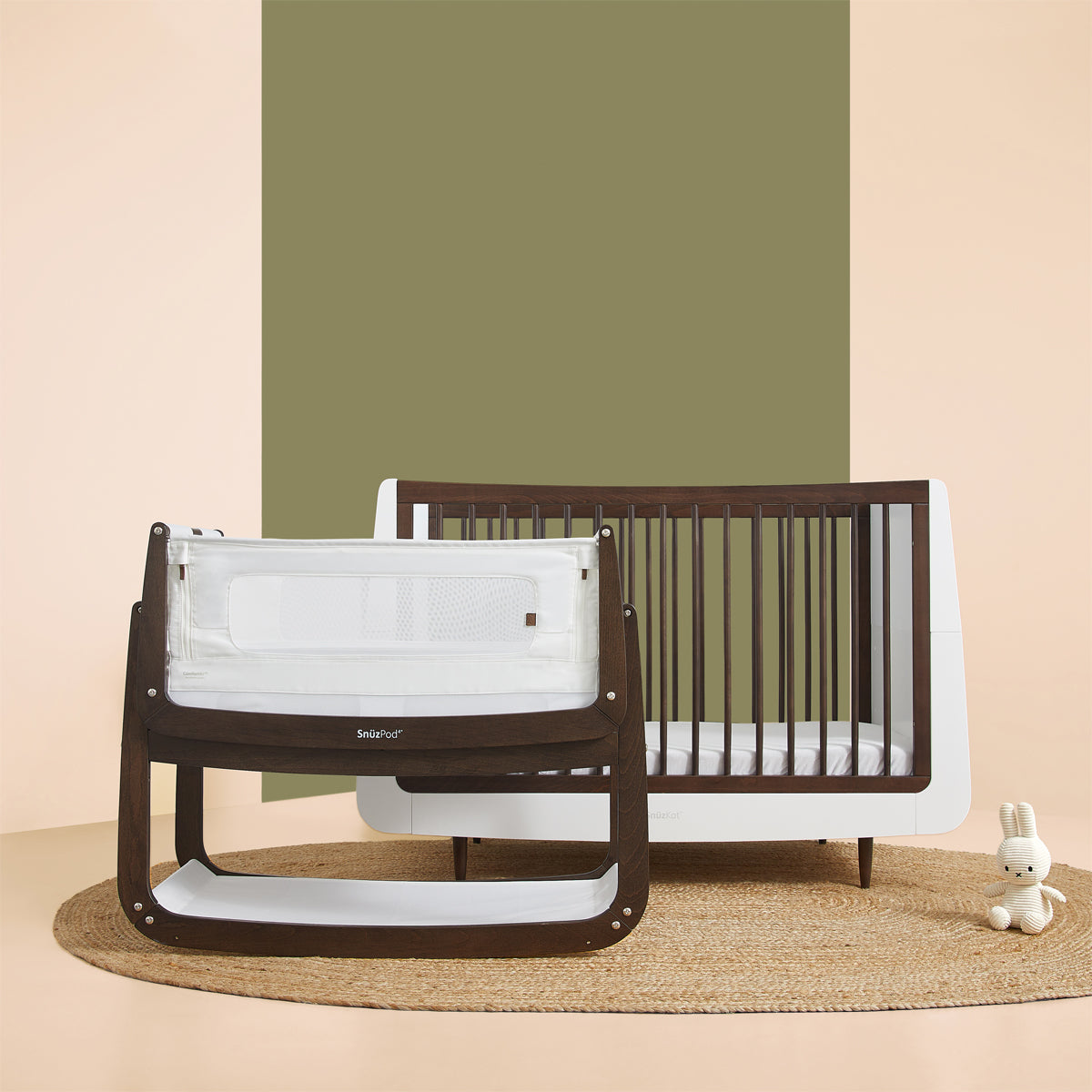 SnuzPod4  Bedside Crib The Natural Edit