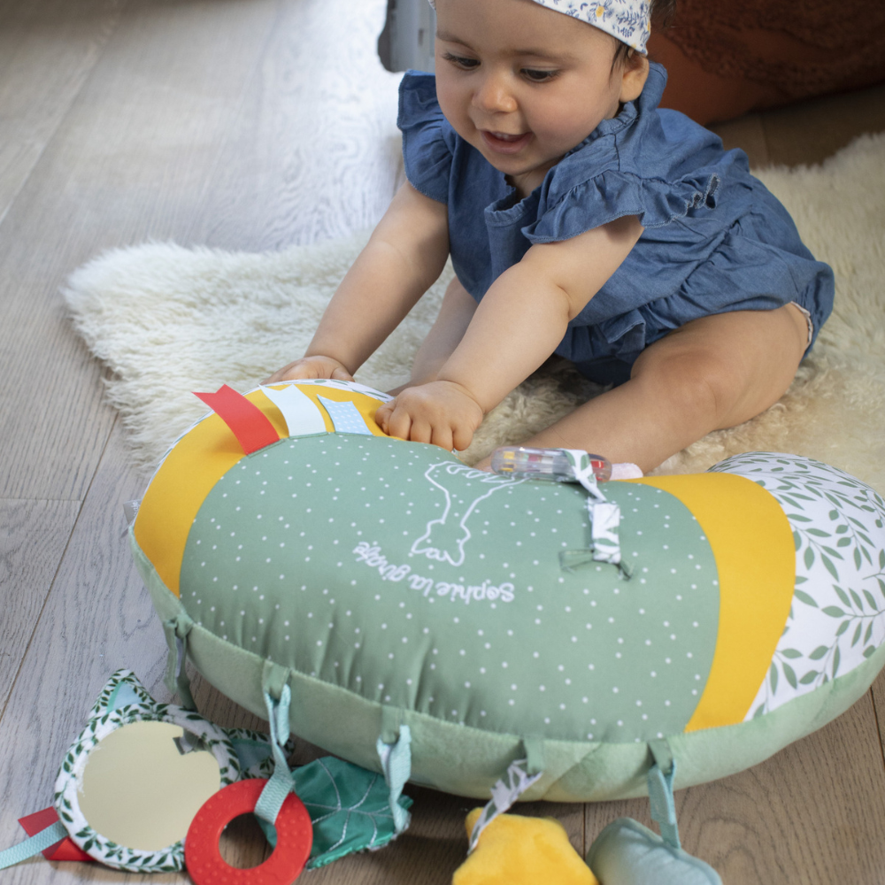 Sophie la girafe Il Etait Une Fois Cosy Play Cushion