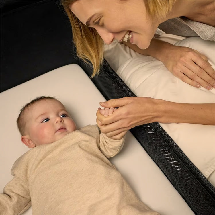 SnuzPod Studio Bedside Crib