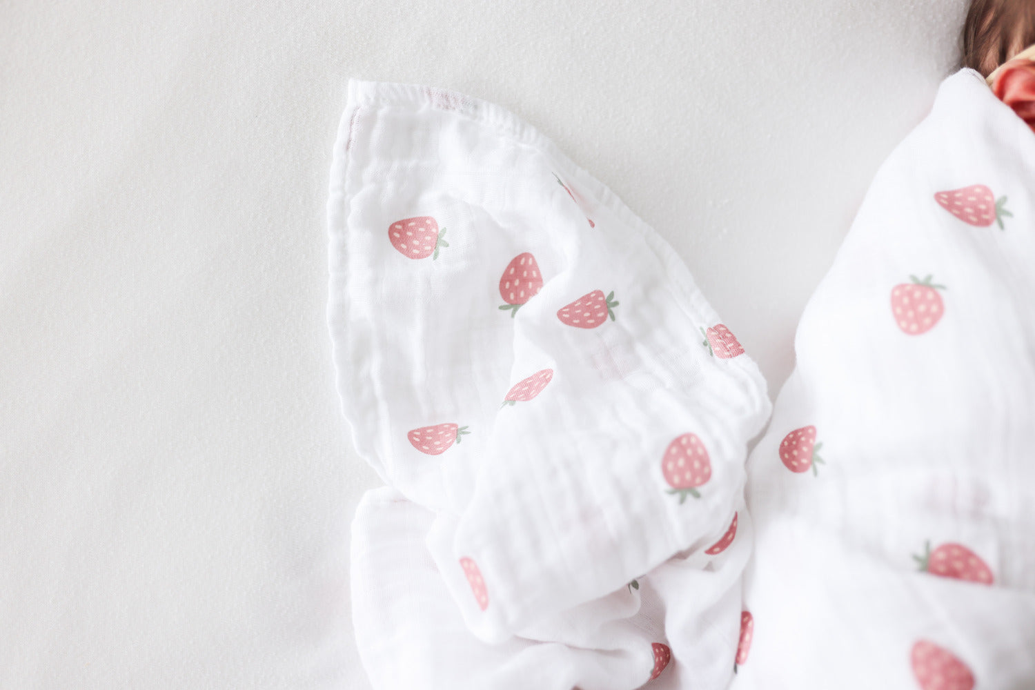 Lulujo Muslin Swaddle