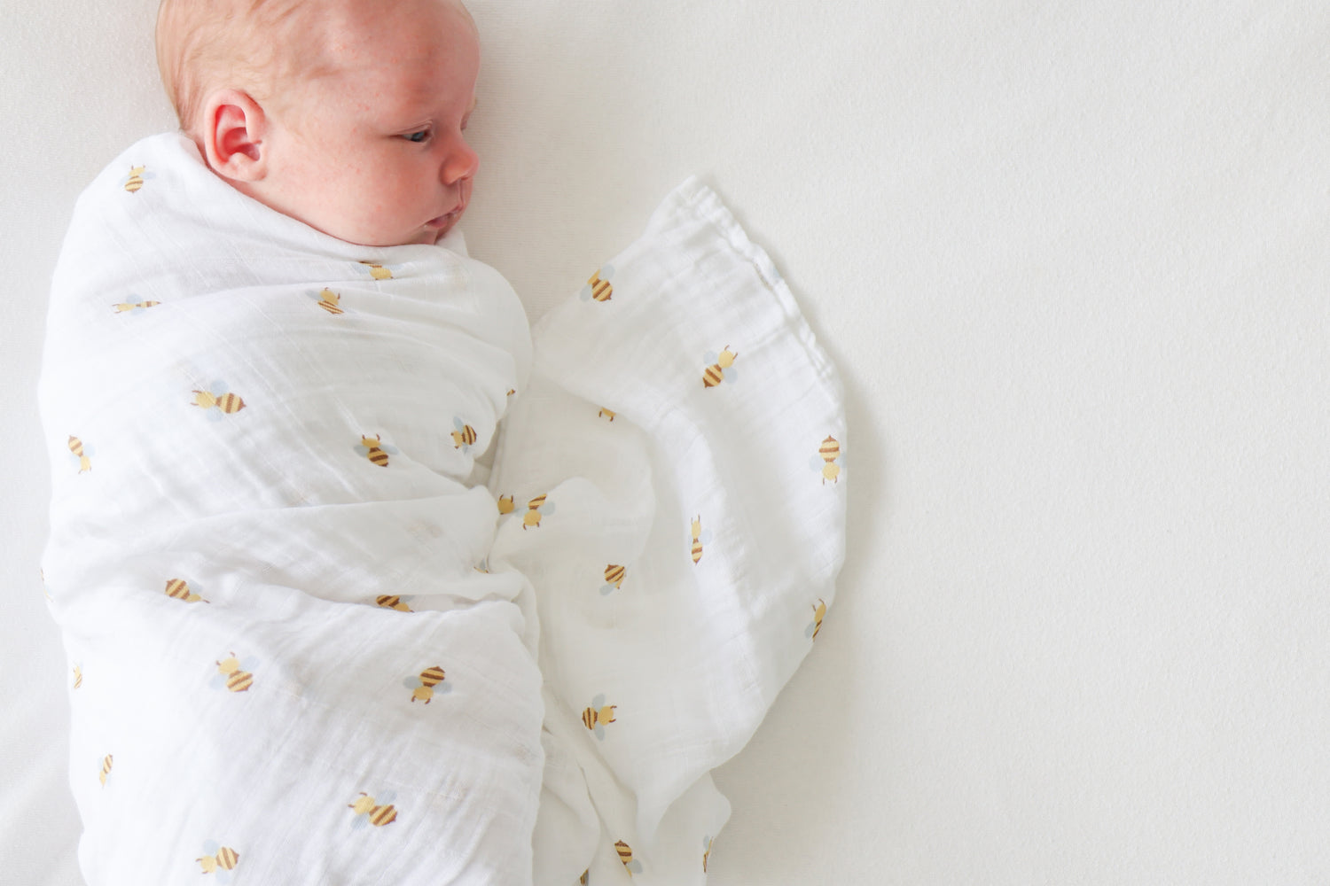 Lulujo Muslin Swaddle