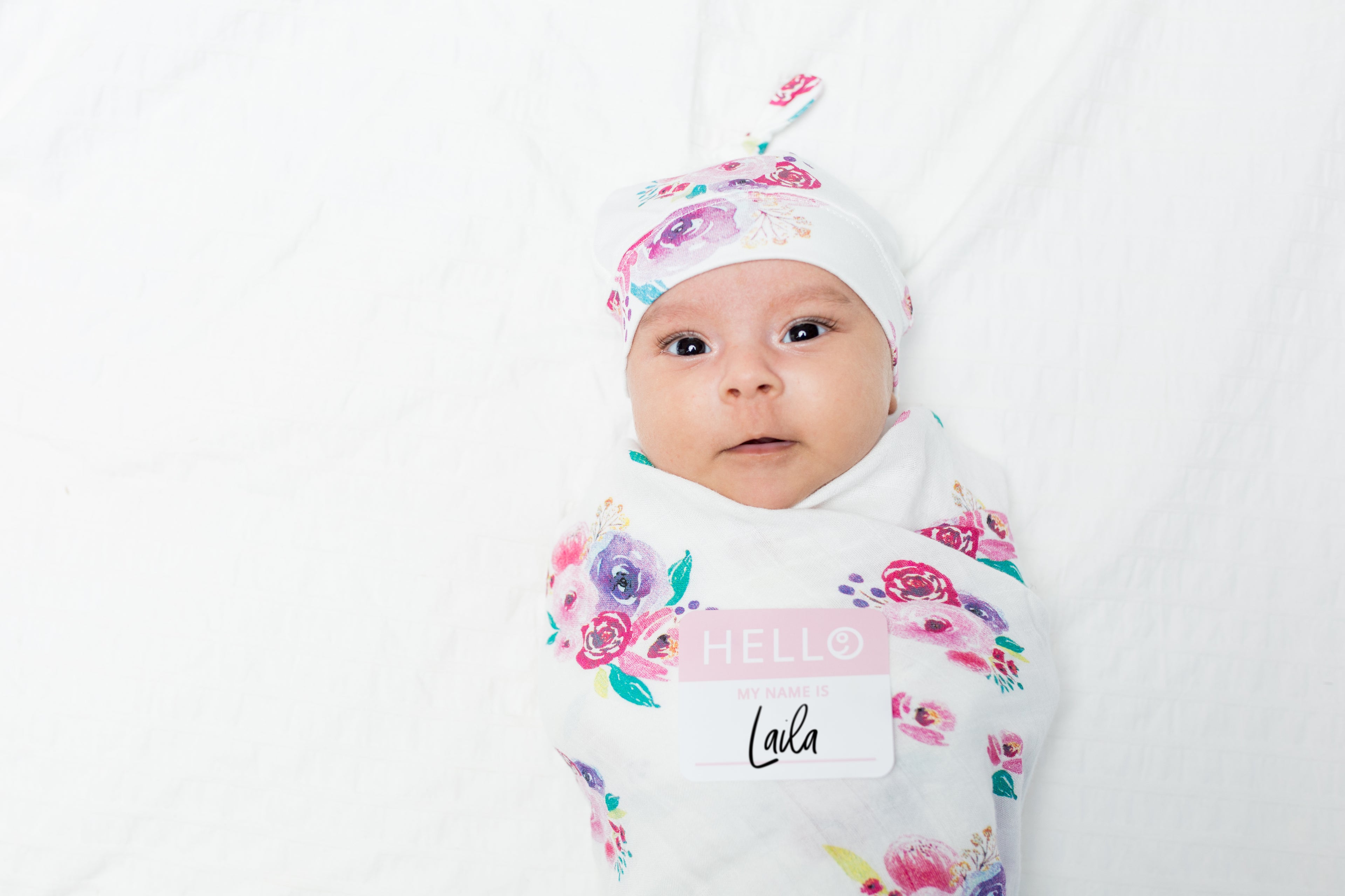 Lulujo Hello World Set (Bamboo Hat + Swaddle blanket)