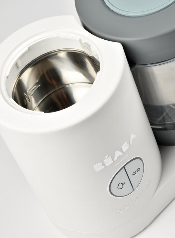 Beaba Babycook Neo, Stainless steel tank with wide opening for practical access and good filling level visibility