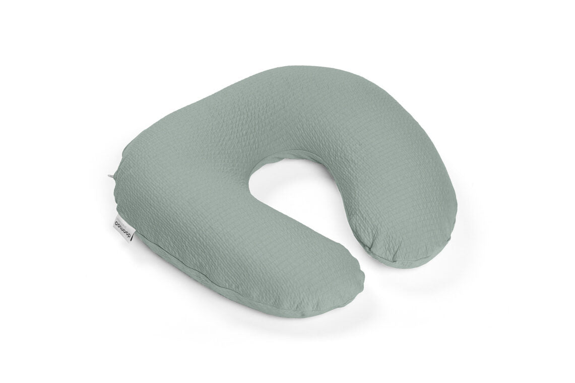 Doomoo Softy multi-use baby cushion, perfect for breastfeeding and bottle-feeding.