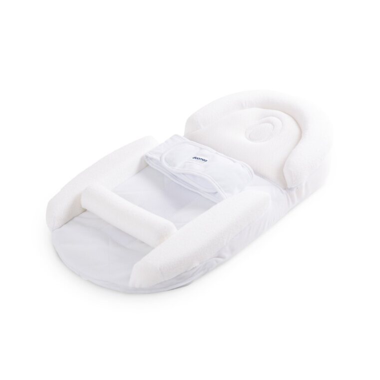 Doomoo Basics Supreme Sleep Plus baby pod in white color